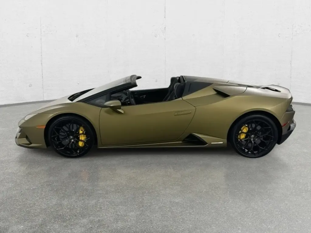 Image for 2024 Huracán EVO LP 640-4 Spyder at position 2