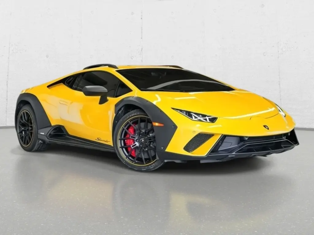 Image for 2023 Huracán Sterrato at position 1