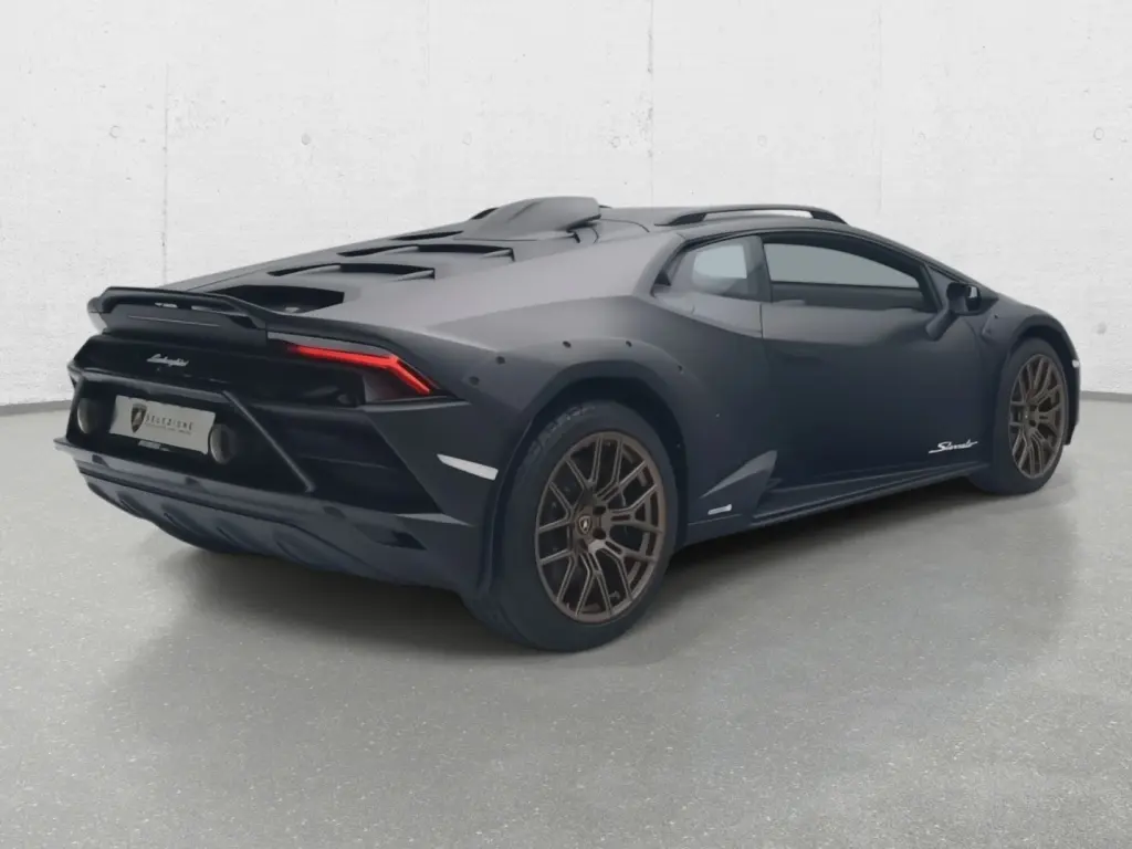 Image for 2024 Huracán Sterrato at position 3