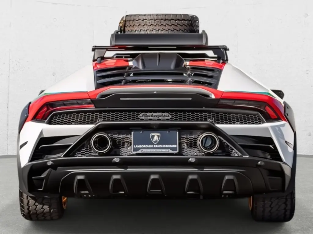 Image for 2024 Huracán Sterrato at position 4