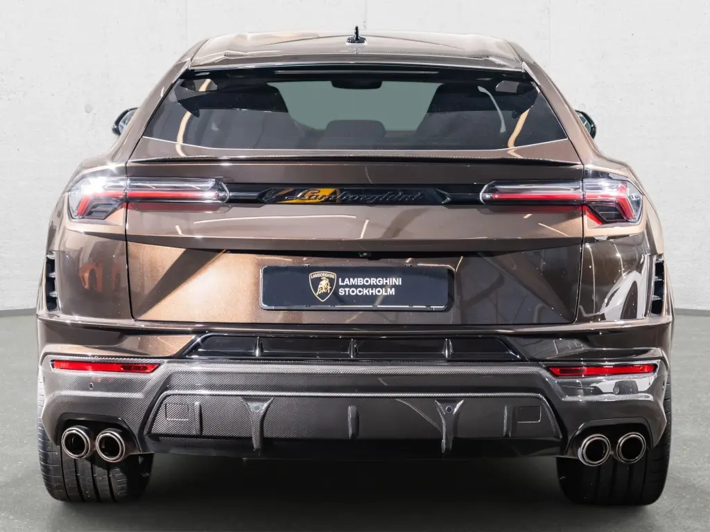 Image for 2023 Urus Performante at position 4