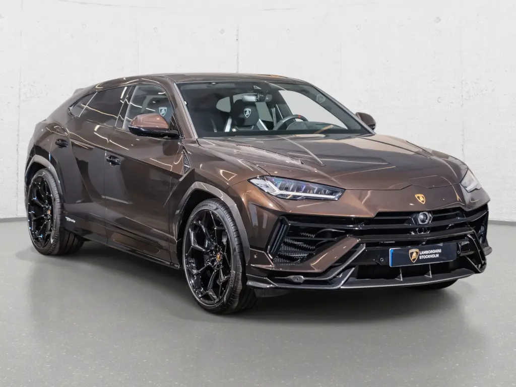 Image for 2023 Urus Performante at position 1