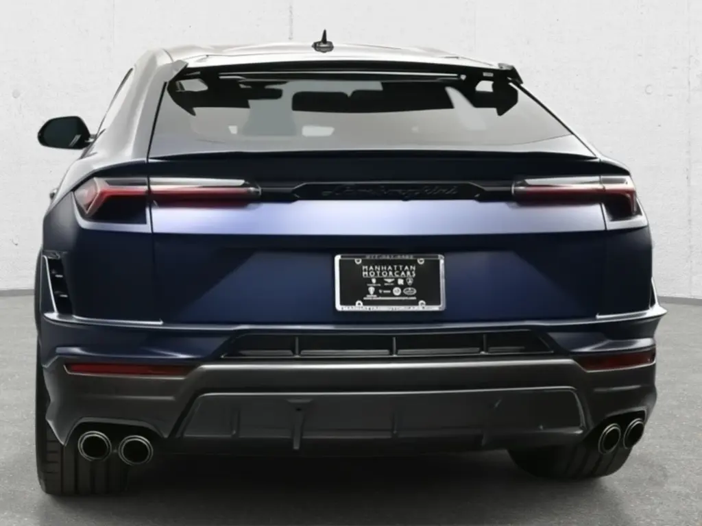 Image for 2023 Urus Performante at position 4