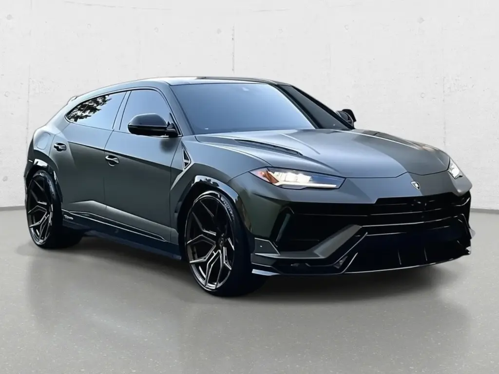 Image for 2023 Urus Performante at position 1