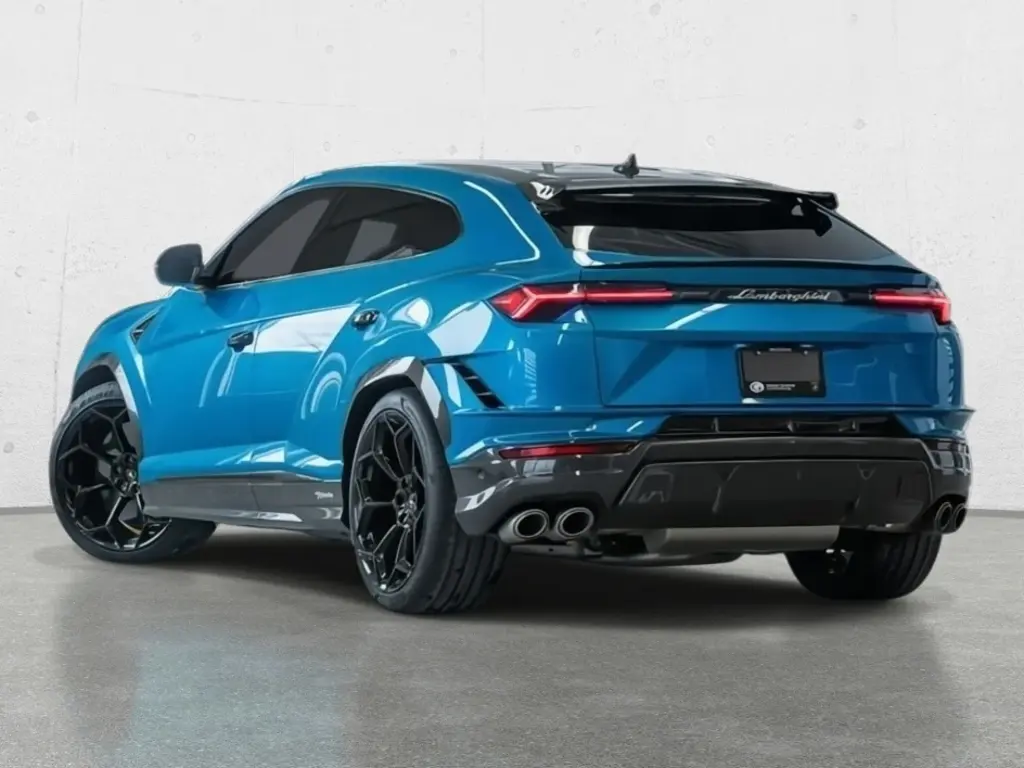 Image for 2024 Urus Performante at position 3