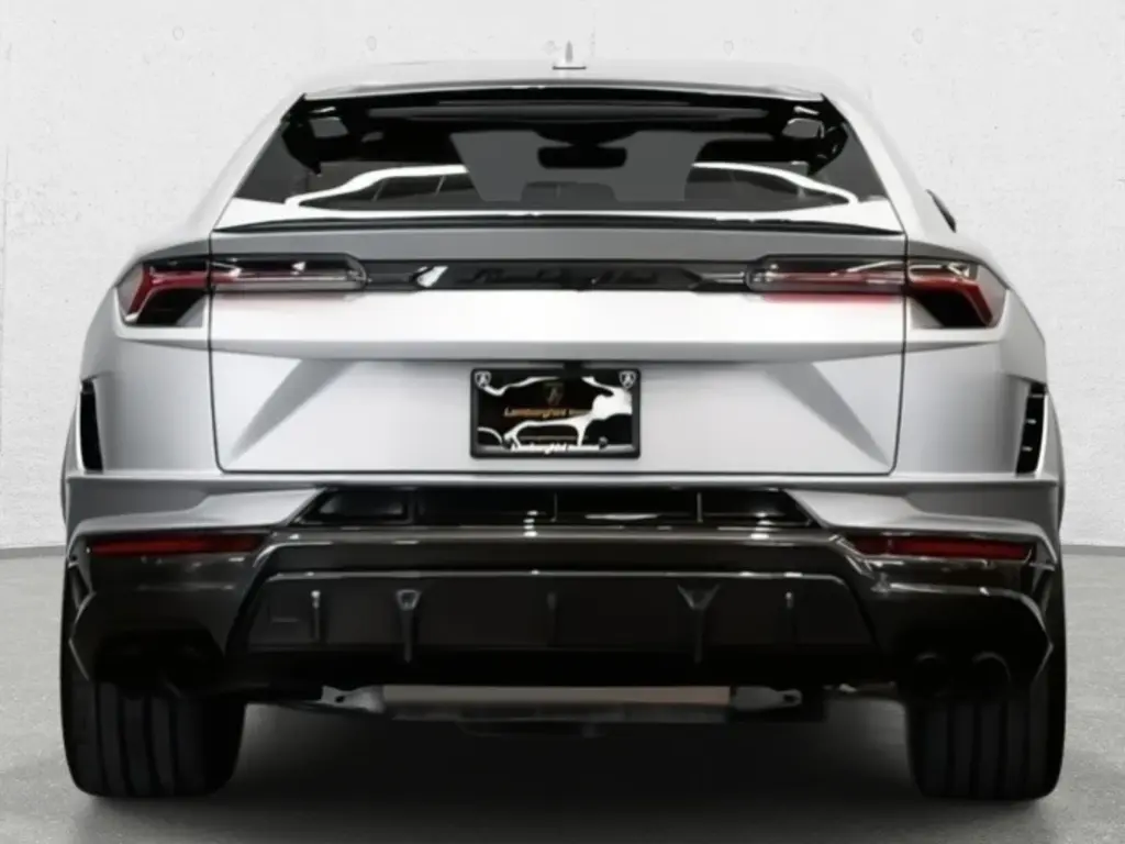 Image for 2024 Urus Performante at position 4