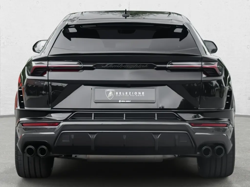 Image for 2024 Urus Performante at position 4