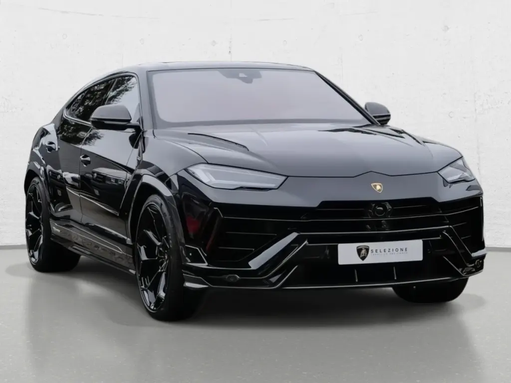 Image for 2024 Urus Performante at position 1