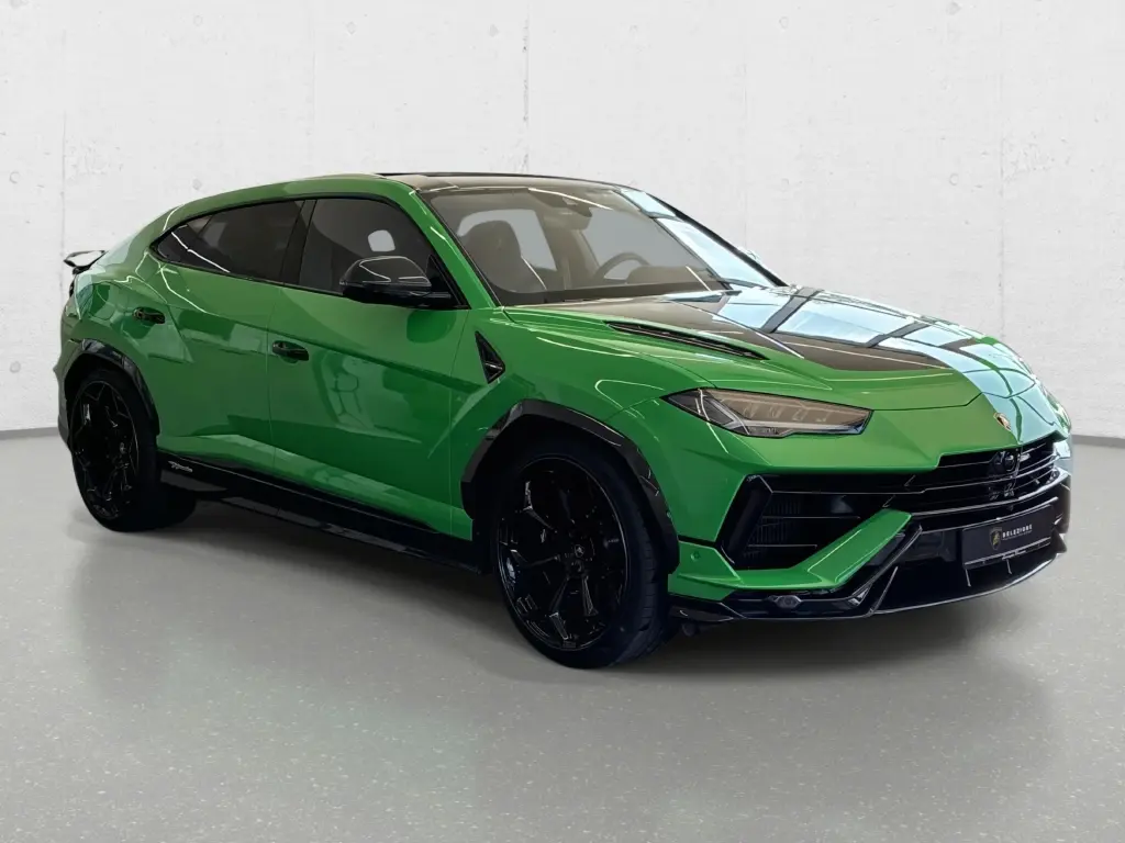 Image for 2024 Urus Performante at position 1