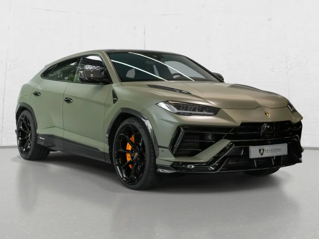 Image for 2024 Urus Performante at position 1