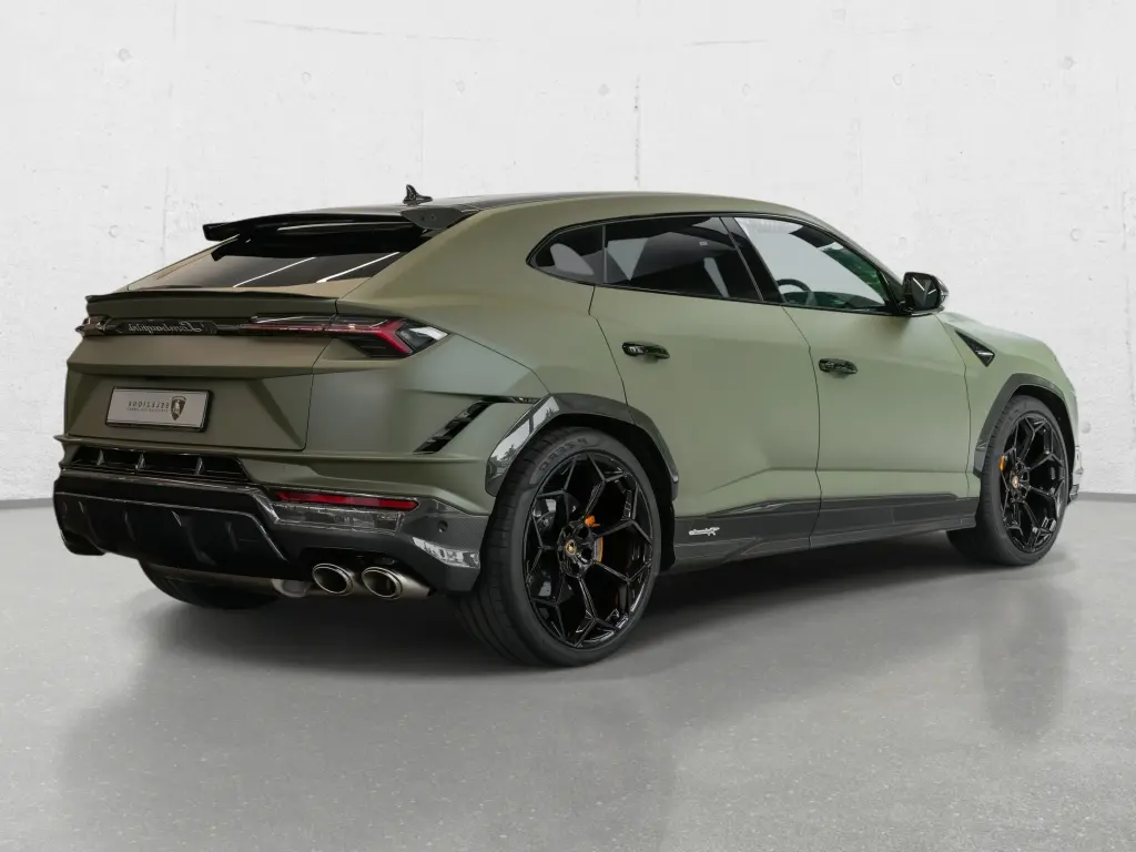 Image for 2024 Urus Performante at position 3