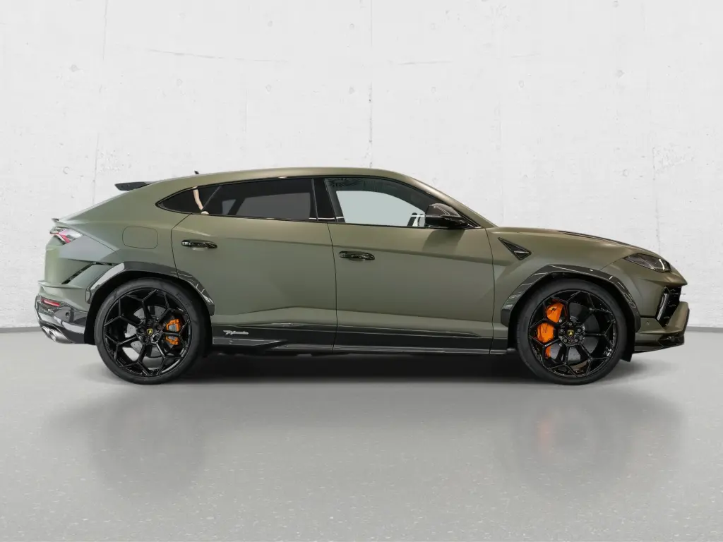 Image for 2024 Urus Performante at position 2