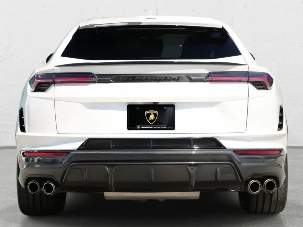 Image for 2024 Urus Performante at position 4