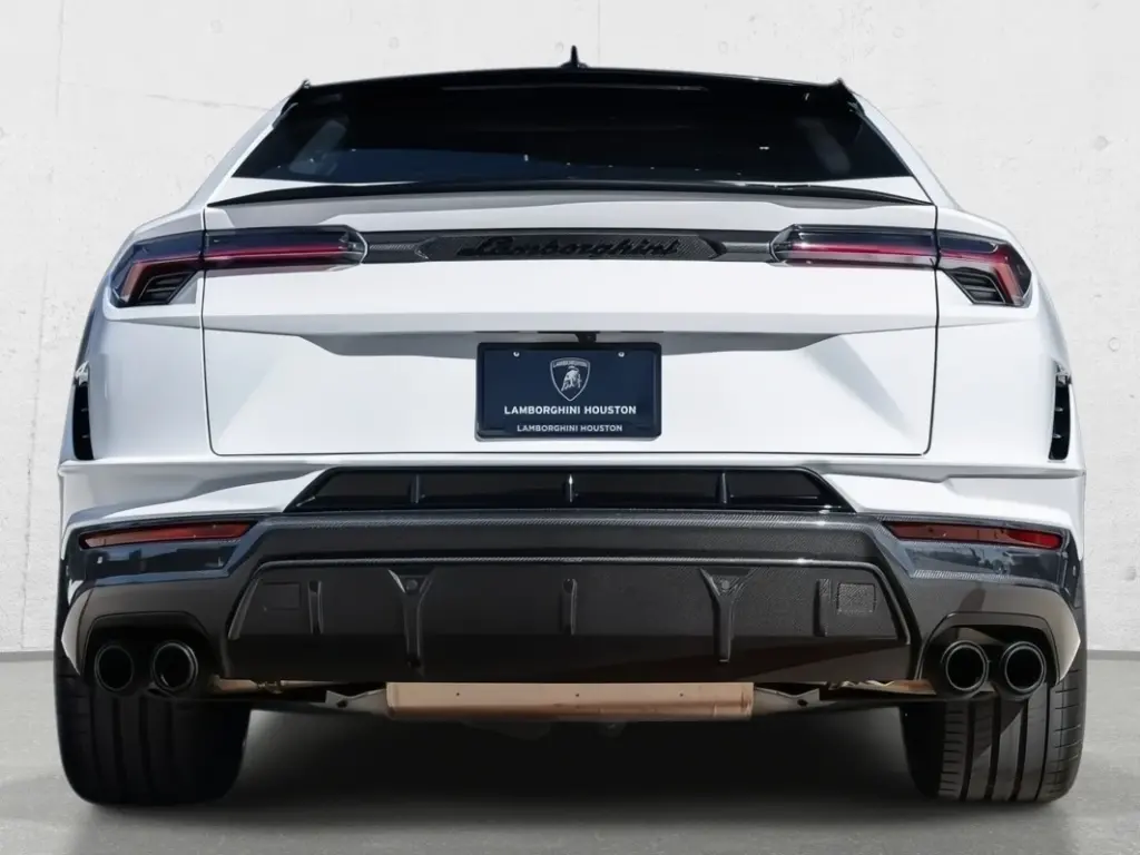 Image for 2024 Urus Performante at position 4