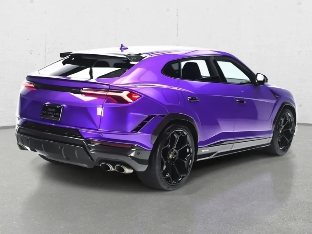 Image for 2024 Urus Performante at position 3