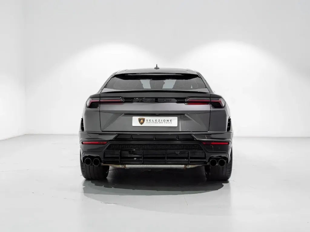 Image for 2023 Urus S at position 4