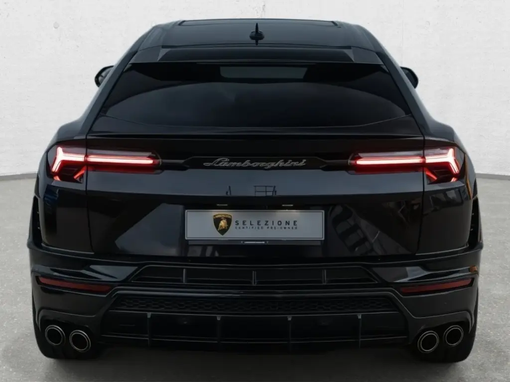 Image for 2023 Urus S at position 4