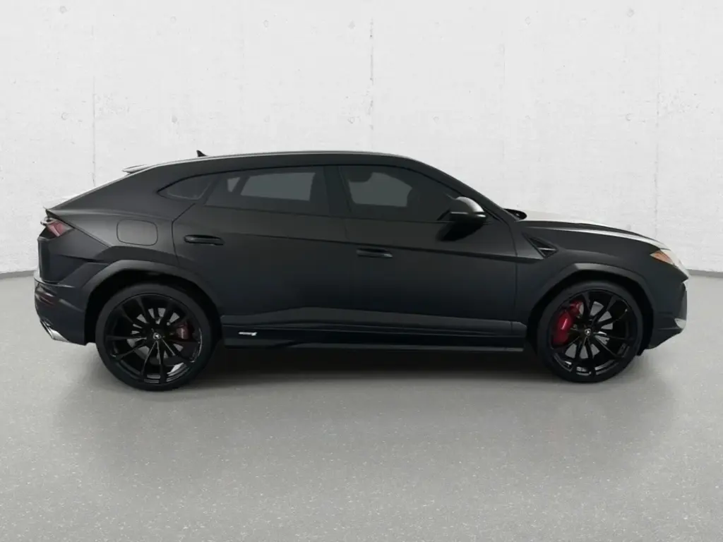 Image for 2023 Urus S at position 2
