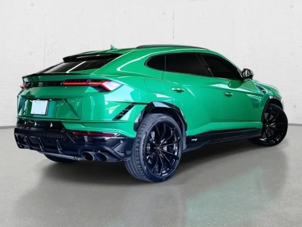 Image for 2024 Urus S at position 3