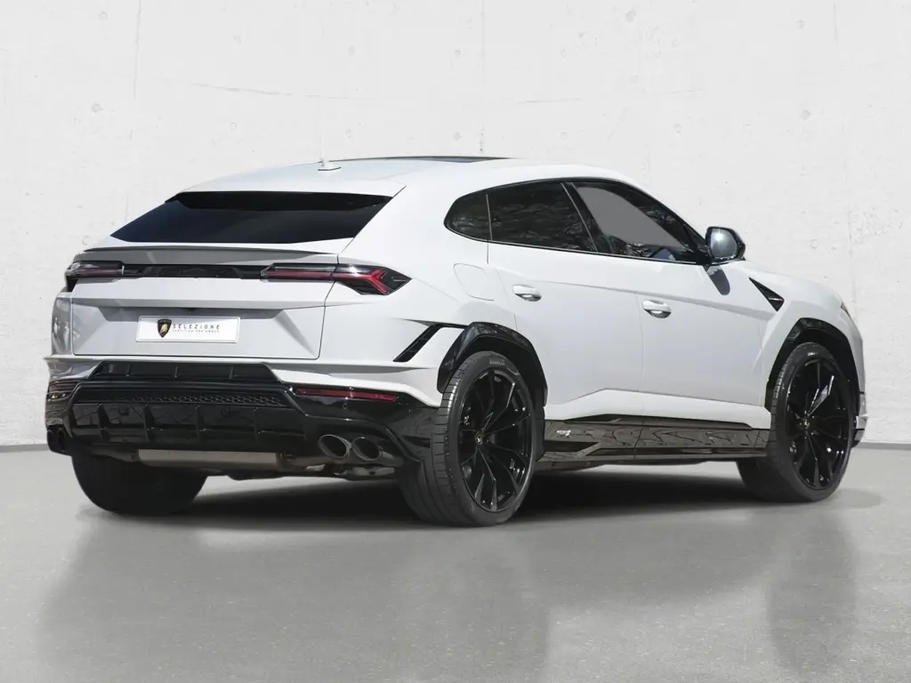 Image for 2024 Urus S at position 3