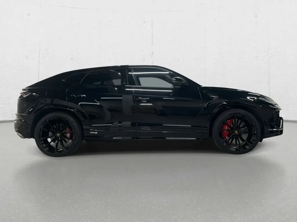 Image for 2024 Urus S at position 2