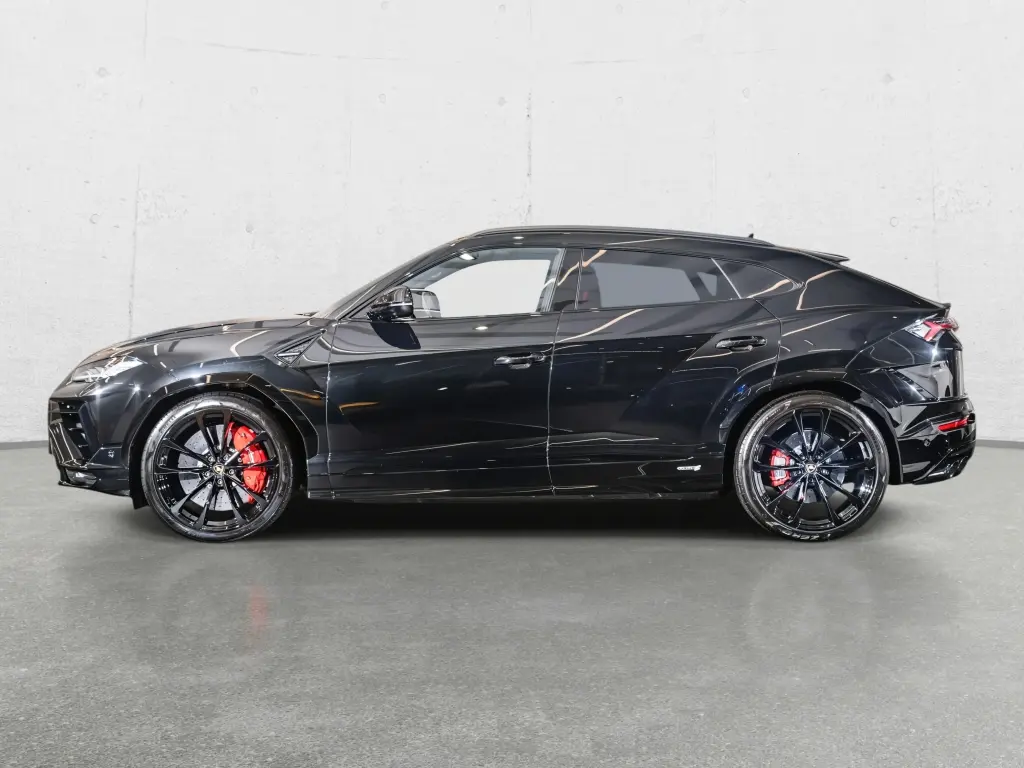 Image for 2024 Urus S at position 2