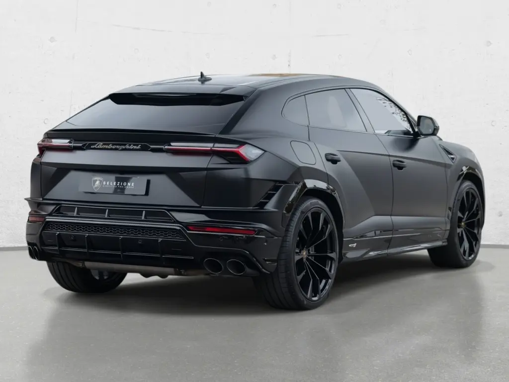 Image for 2024 Urus S at position 3