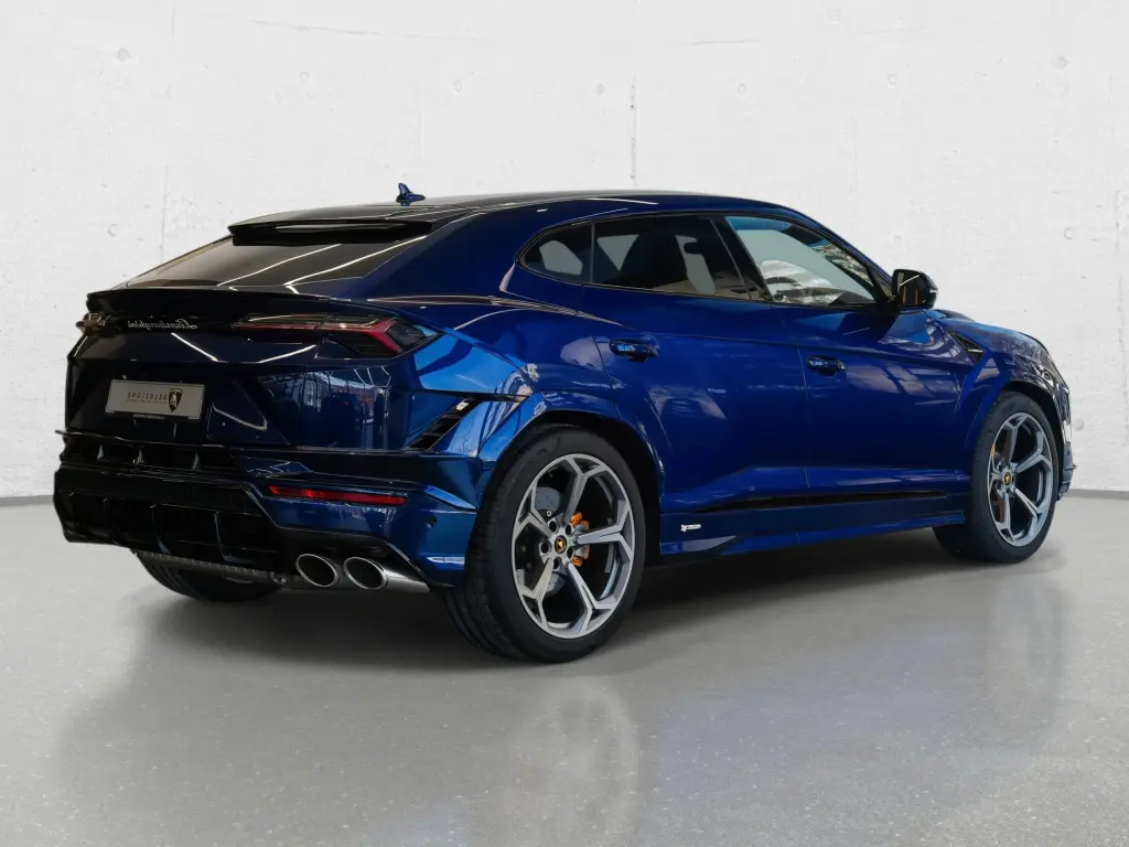 Image for 2024 Urus S at position 3
