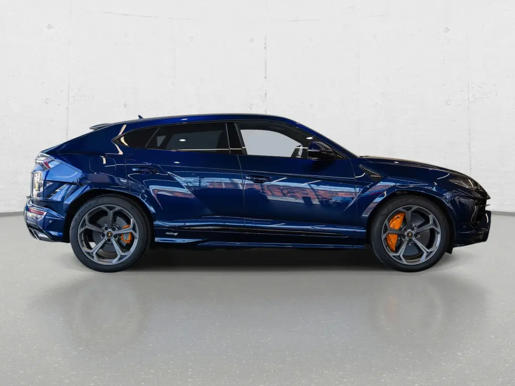 Image for 2024 Urus S at position 2