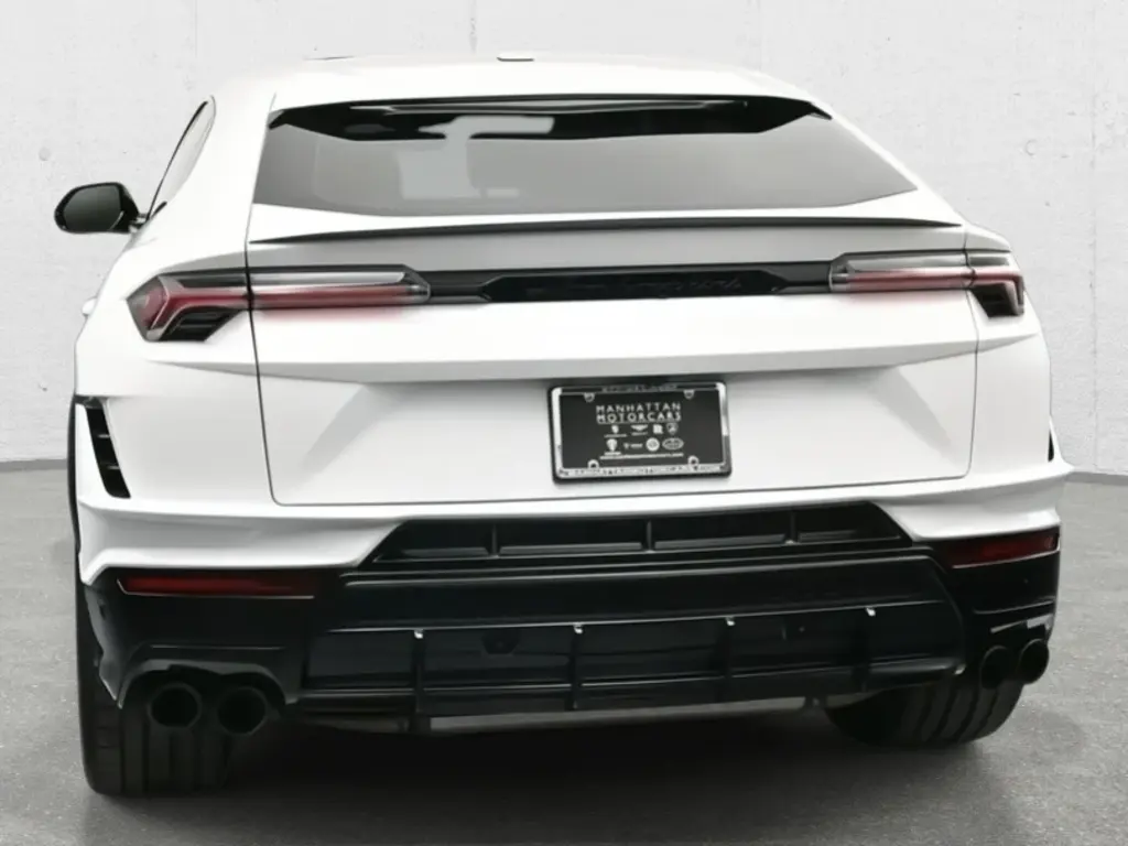 Image for 2024 Urus S at position 4