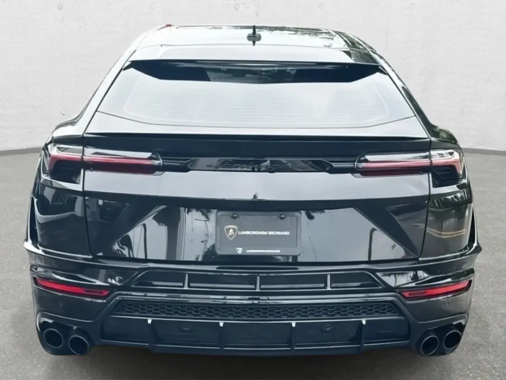 Image for 2024 Urus S at position 4