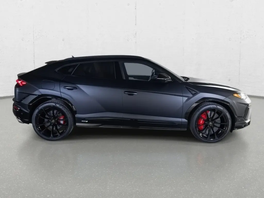 Image for 2024 Urus S at position 2
