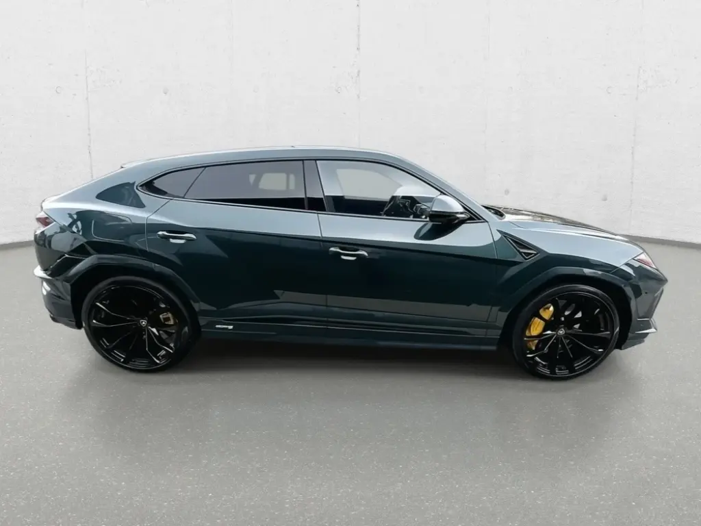 Image for 2024 Urus S at position 2
