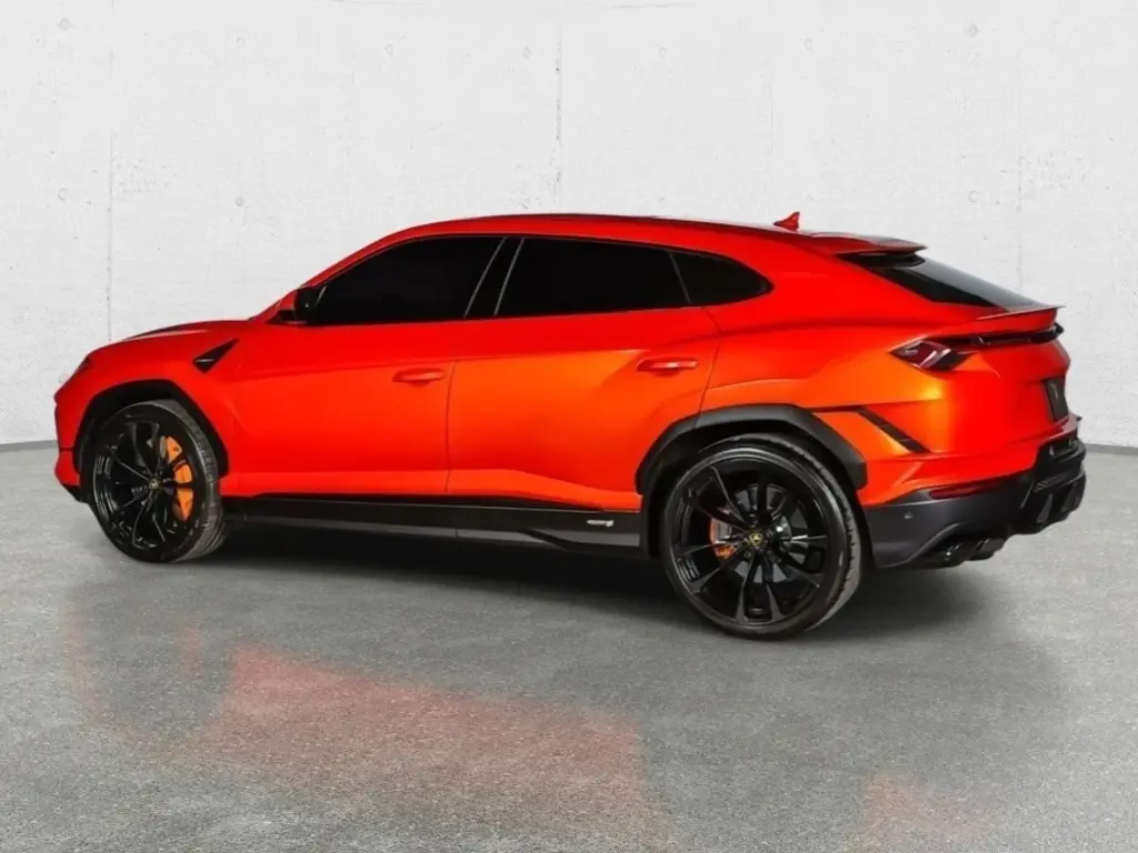 Image for 2024 Urus S at position 3