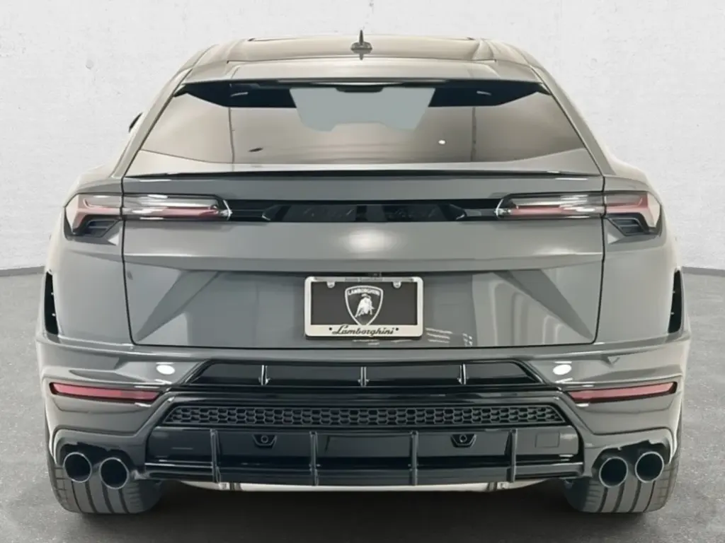 Image for 2024 Urus S at position 4