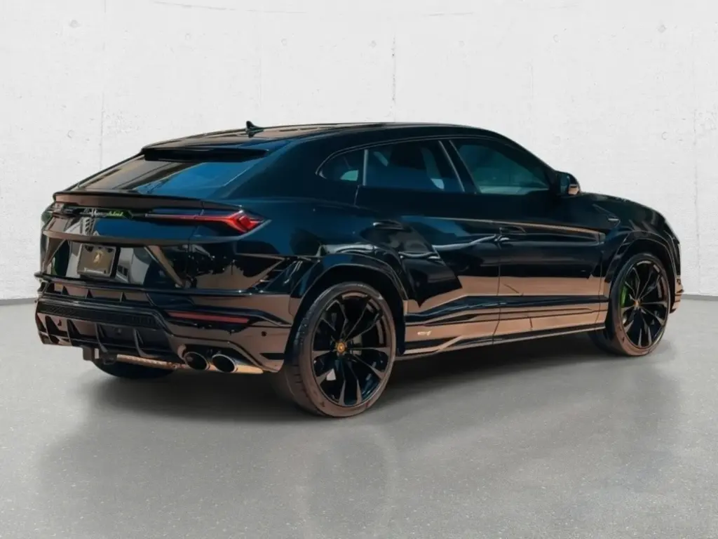 Image for 2024 Urus S at position 3