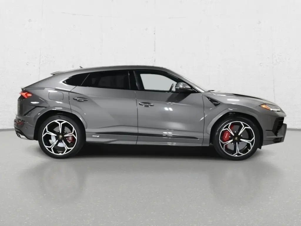 Image for 2024 Urus S at position 2