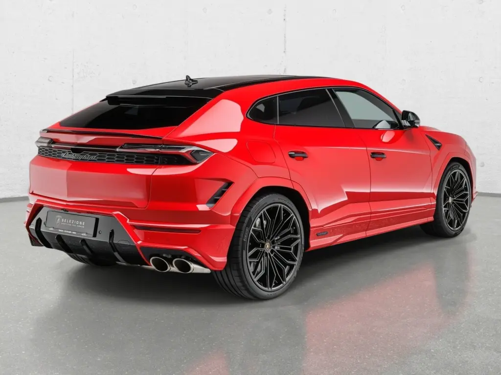 Image for 2025 Urus SE at position 3