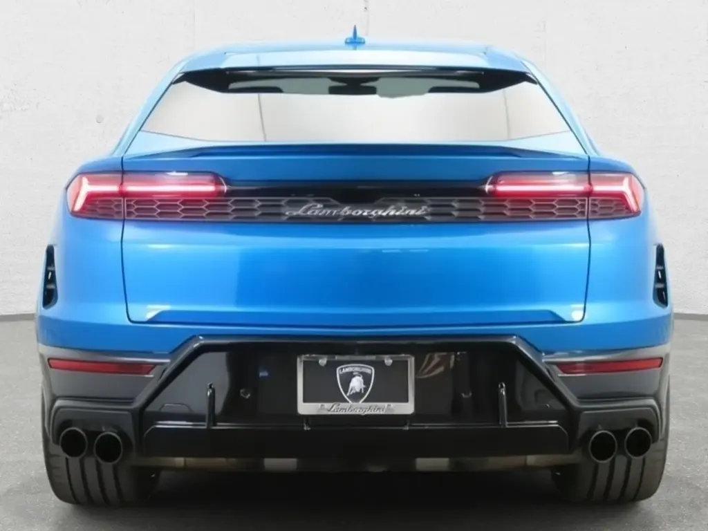 Image for 2025 Urus SE at position 4