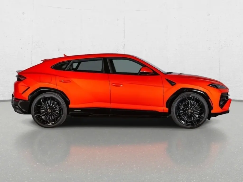 Image for 2025 Urus SE at position 2