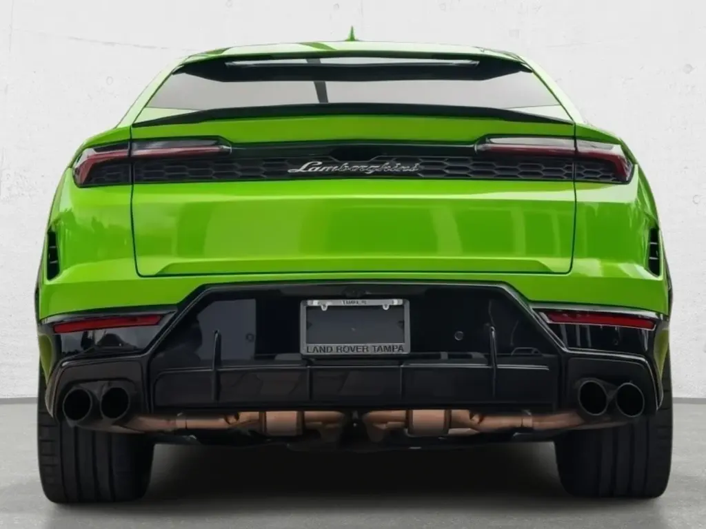 Image for 2025 Urus SE at position 4