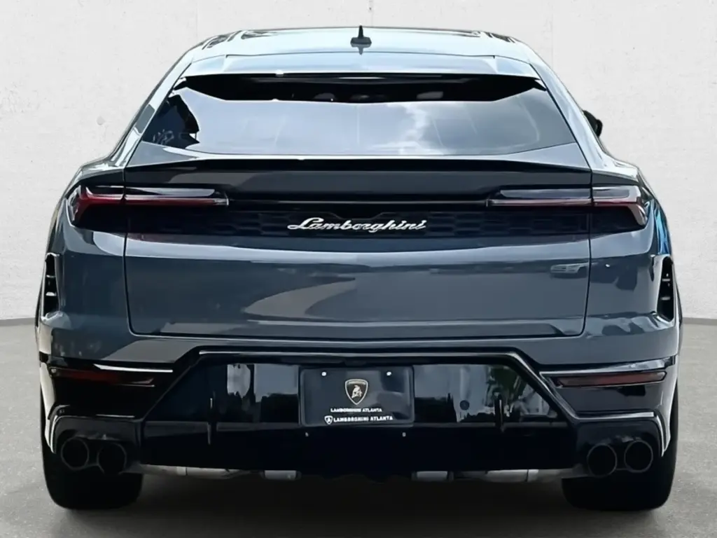 Image for 2025 Urus SE at position 4