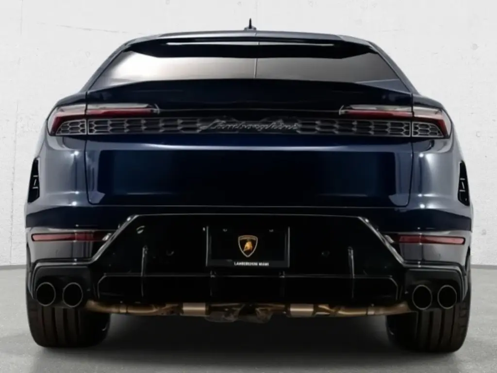 Image for 2025 Urus SE at position 4