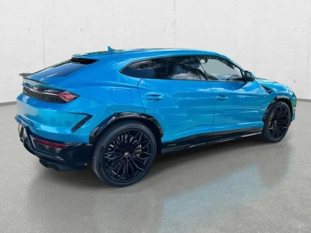 Image for 2026 Urus SE at position 3