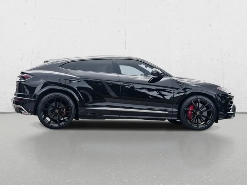 Image for 2019 Urus at position 2