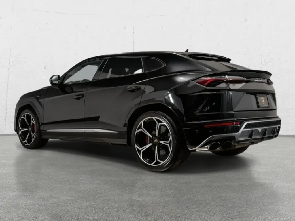 Image for 2019 Urus at position 3