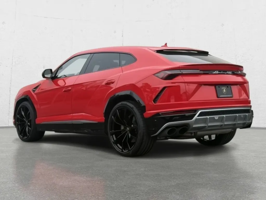 Image for 2020 Urus at position 3