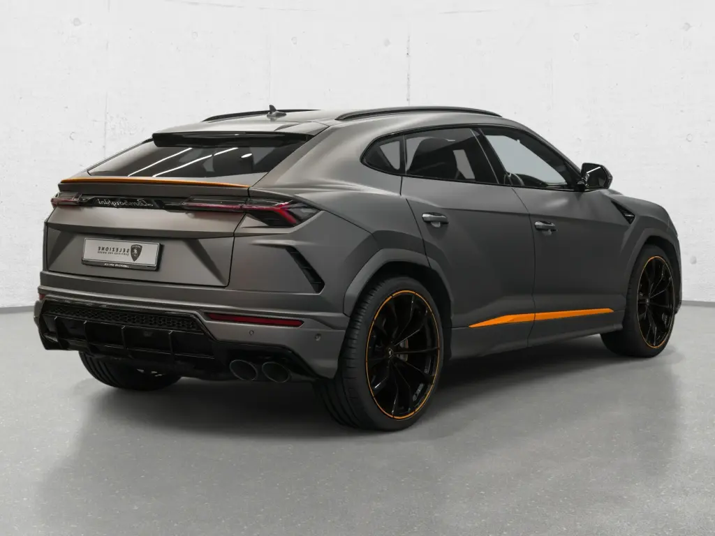 Image for 2021 Urus at position 3