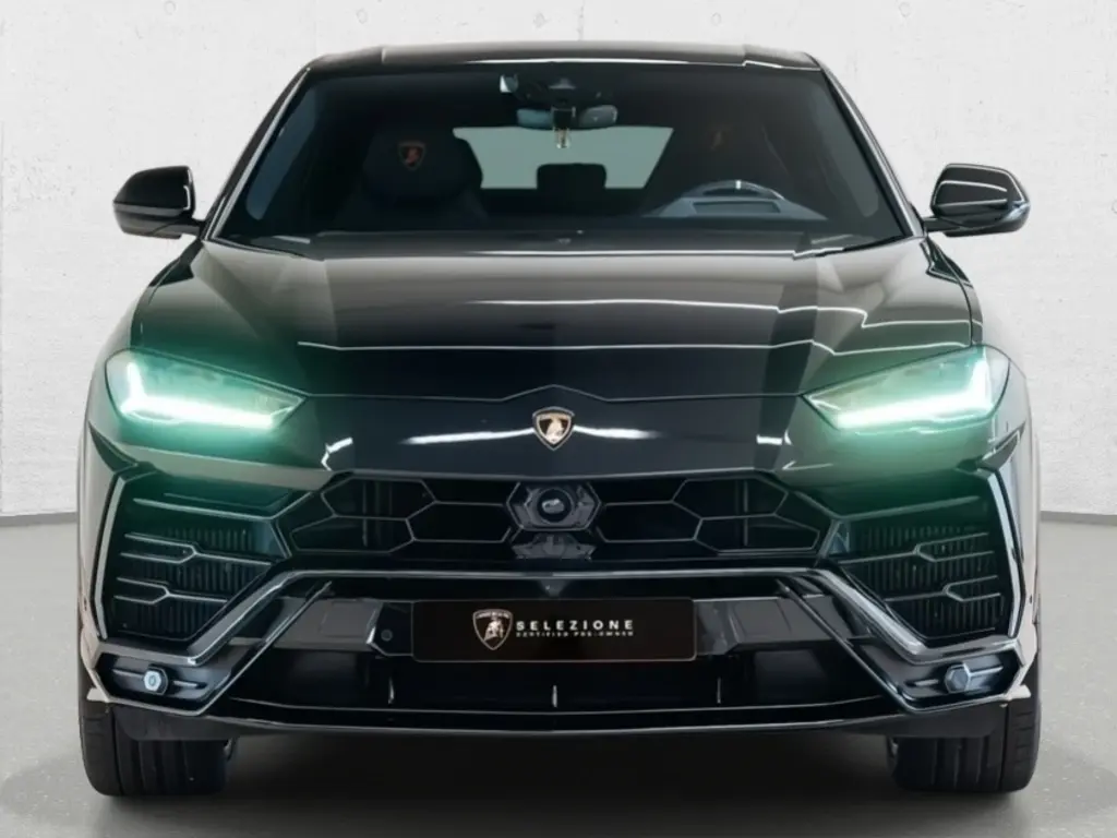 Image for 2022 Urus at position 5