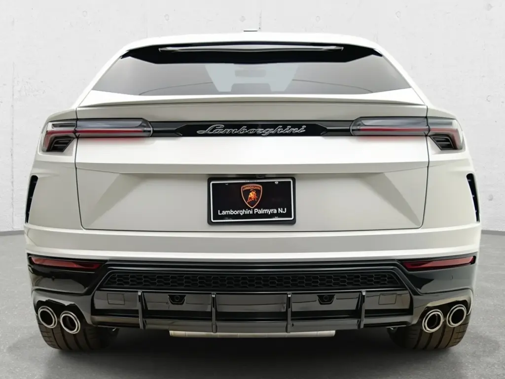 Image for 2022 Urus at position 4